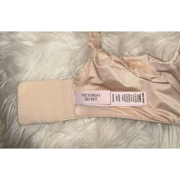 Victorias Secret Bombshell Plunge Bra Super Padded Add 2 Cups Womens 36DD New - Picture 5 of 5